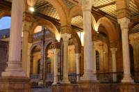 05 Sevilla - Plaza de Espana Mittelteil Saeulen 